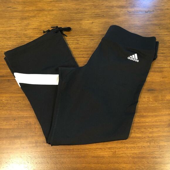 adidas Pants - Adidas Workout Athletic Straight Leg Crop Yoga Capris Colorblock Black Small